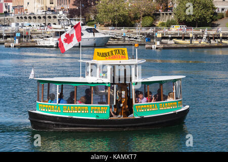 Victoria, BC, Kanada - 11 September 2017: Wassertaxi in Victoria Harbour. Stockfoto