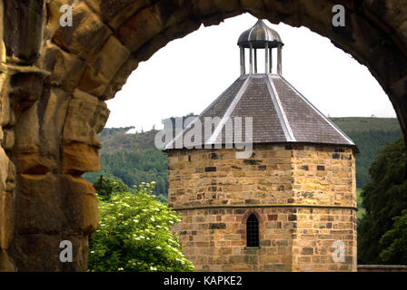 Taubenschlag auf dem Gelände der Guisborough Priorat, North Yorkshire Stockfoto