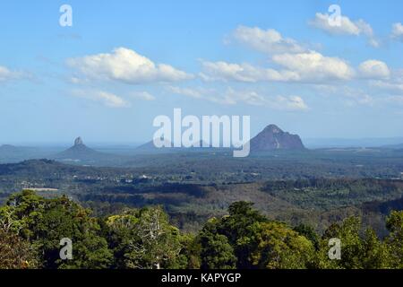 Blick auf Glass House Mountains, Sunshine Coast, Queensland, Australien. Stockfoto