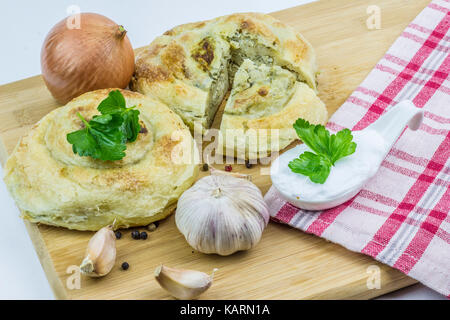 Käse burek/sirnica Zusammensetzung Stockfoto