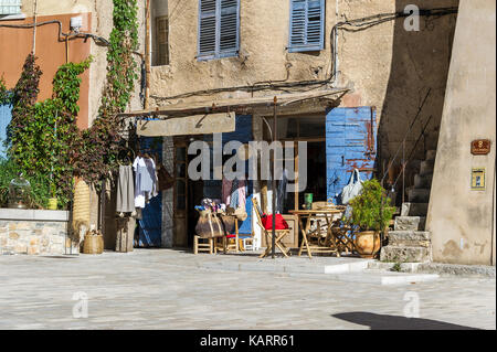 COTIGNAC, PROVENCE VERTE, VAR 83, PACA FRANKREICH Stockfoto