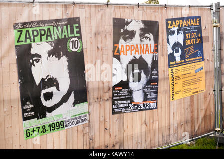 Plakat an der 26. Zappanale in Bad Doberan, Deutschland, 2015 Juli 17. Stockfoto