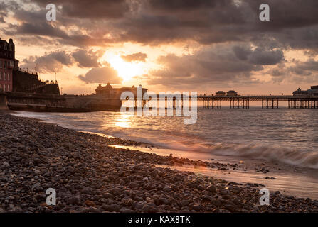 Cromer Pier bei Sonnenuntergang, auf North Norfolk Coast. Stockfoto