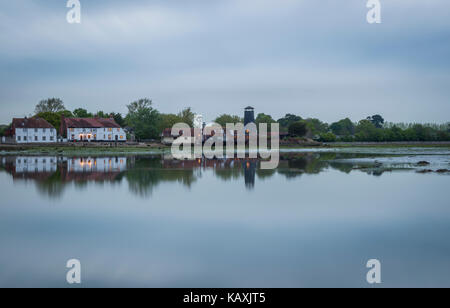 Langstone Mühle in Hampshire in der Dämmerung. Stockfoto