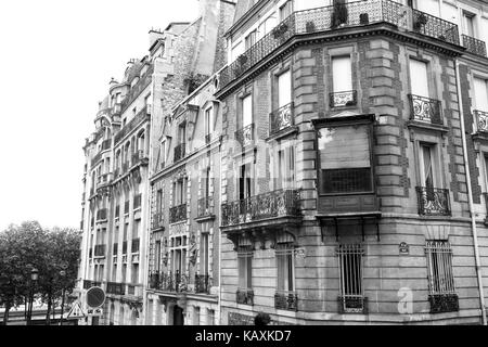 Paris, Frankreich: typischen Haussmann Apartments im 16. arrondissement von Paris, mit Jugendstil- und Liberty details Stockfoto