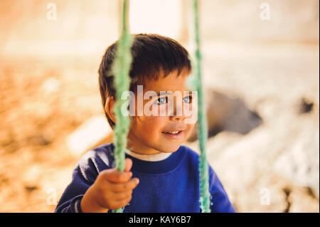 Smileing Kinder in marokkanischen Dorf Merzouga, Marokko Stockfoto