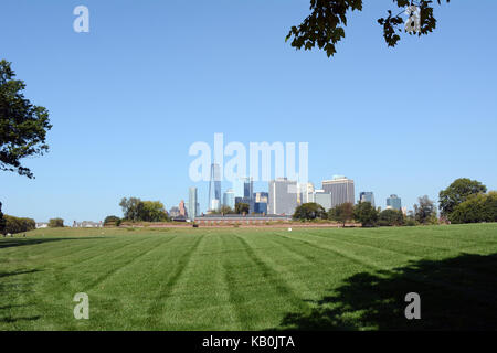 Manhattan Skyline von Governor's Island Stockfoto