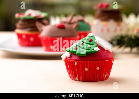 Weihnachten cupcakes eingerichtet Stockfoto
