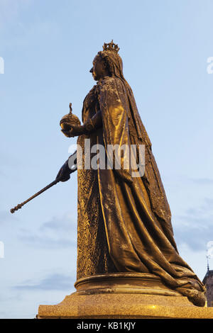 England, Berkshire, Windsor, Windsor Castle, Queen Victoria Statue, Stockfoto