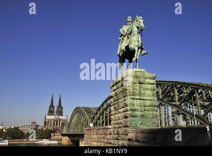 Deutschland, Nordrhein-Westfalen, Köln, Stadt, Dom, Rhein, Hohenzollernbrücke, Reiterdenkmal Kaiser Wilhelm I., Stockfoto