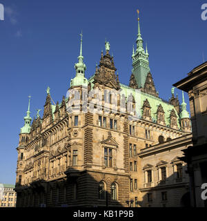 Deutschland, Hamburg, 'grüne Hauptstadt Europas 2011', Rathaus, Fassade im Sonnenschein, Stockfoto
