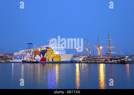 Fähre Moby Lines im Hafen von Livorno, Toskana, Sardinien, Italien, Südeuropa, Stockfoto
