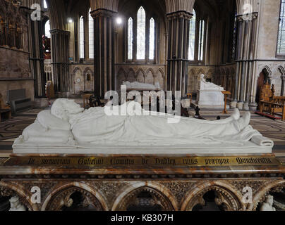 Die Kathedrale von Worcester, Worcestershire, Interieur zeigt historische Artefakte und mittelalterlichen Bildnissen und König Johann von Englands Stockfoto