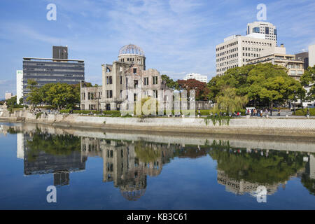 Japan, Kyushu, Hiroshima, Peace Monument, Atom bomb Dome und den Fluss motoyasugawa, Stockfoto