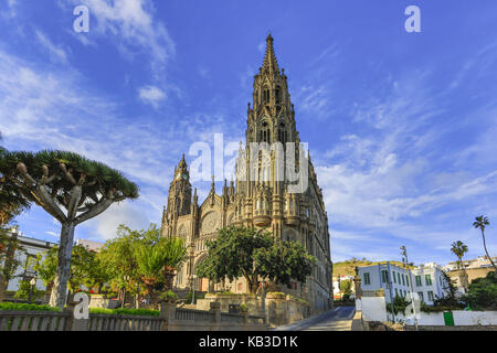 Spanien, Kanarische Inseln, Gran Canaria, Arucas, Kirche San Juan Bautista, Stockfoto