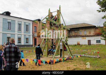 Juni, 2017, odoev (Russland): Folk Festival' Großvater filimon Tales' - alte Karussell. Stockfoto