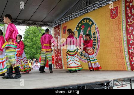 Juni, 2017, odoev (Russland): Folk Festival' Großvater filimon Tales' - Leistungsfähigkeit der nationalen Ensemble. Stockfoto