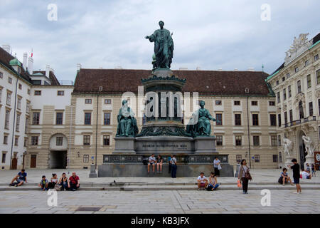 Statuen im Innenhof der Hofburg in Wien, Österreich, Europa Stockfoto