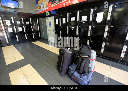Gepäckschließfächer in Krakau bus station in Krakau, Polen, Europa Stockfoto
