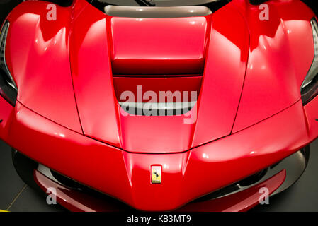 Belgien, Brüssel, Autoworld, einer der größten Automobil Museen in Europa, moderne Ferrari Sportwagen detail Stockfoto