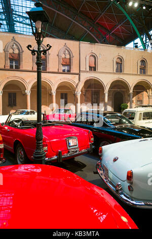 Belgien, Brüssel, Autoworld, einer der größten Automobil Museen in Europa, Anzeige der 1960s-era italienische Autos Stockfoto