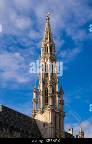 Belgien, Brüssel, Grand Place, Hotel de Ville, Tower Stockfoto