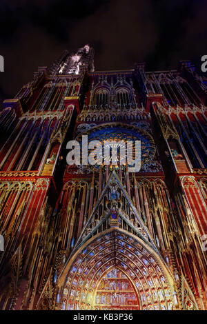 Frankreich, Bas Rhin, Straßburg, Altstadt Weltkulturerbe von UNESCO, Kathedrale Notre-Dame, Westfassade, Sommer 2015 light &amp; sound show Stockfoto