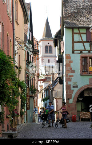 Frankreich, Haut Rhin, Elsass Weinstraße, Riquewihr Dorf, gekennzeichnet Les Plus Beaux Dörfer de France (die schönsten Dörfer Frankreichs) Stockfoto