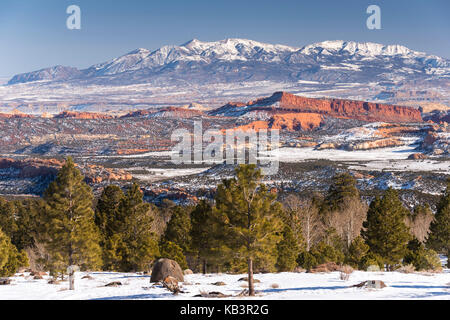 Blick nach Osten auf dem Highway 12 Berge, Utah zu Henry, USA Stockfoto