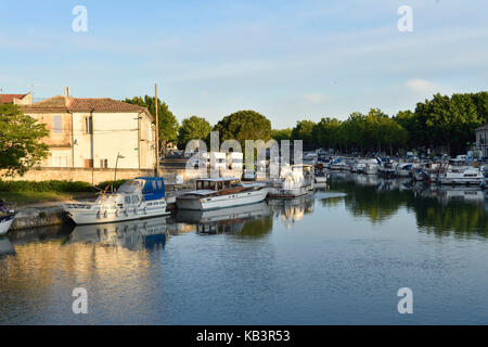Frankreich, Gard, beaucaire, canal du Rhone in Sete, Quai de l'Ecluse Stockfoto