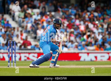 Virat Kohli von Indien batting während der ICC Champions Trophy 2017 Übereinstimmung zwischen Indien und Südafrika am Oval in London. 11 Jun 2017 Stockfoto