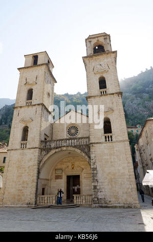 Montenegro, Adria, Bucht von Kotor, Altstadt von Kotor als Weltkulturerbe von der unesco, st tryphon Kathedrale aufgeführt. Stockfoto