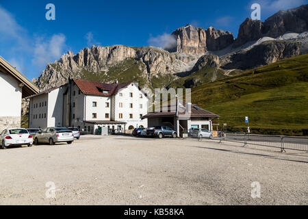 Europa, Italien, Alpen, Dolomiten, Berge, Pordoi Pass Stockfoto