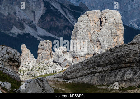 Europa, Italien, Alpen, Dolomiten, Berge, Cinque Torri, Blick von der Rifugio Averau Stockfoto