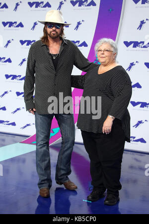 MTV Video Music Awards (VMA) 2017, auf dem Forum in Inglewood, Kalifornien. Mit: Billy Ray Cyrus, Susan Bro Wo: Inglewood, California, United States Wann: 27 Aug 2017 Quelle: FayesVision/WENN.com Stockfoto
