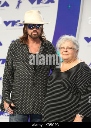 MTV Video Music Awards (VMA) 2017, auf dem Forum in Inglewood, Kalifornien. Mit: Billy Ray Cyrus, Susan Bro Wo: Inglewood, California, United States Wann: 27 Aug 2017 Quelle: FayesVision/WENN.com Stockfoto
