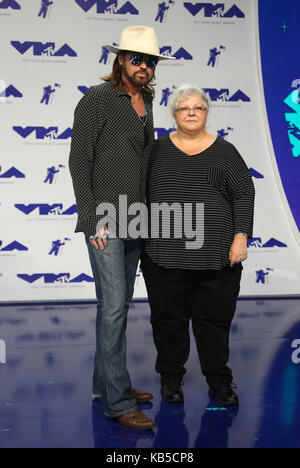 MTV Video Music Awards (VMA) 2017, auf dem Forum in Inglewood, Kalifornien. Mit: Billy Ray Cyrus, Susan Bro Wo: Inglewood, California, United States Wann: 27 Aug 2017 Quelle: FayesVision/WENN.com Stockfoto