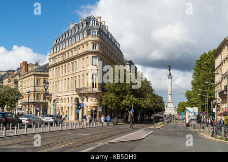 Blick vom Place de la Comedie zum Monument Aux girondins,, Bordeaux, Frankreich Stockfoto