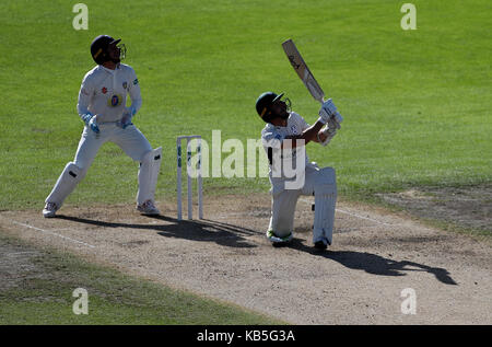 Worcestershire's Daryl Mitchell schlagen bei Tag vier der Specsavers County Championship, Abteilung zwei Gleiches an der neuen Straße, Worcester. Stockfoto