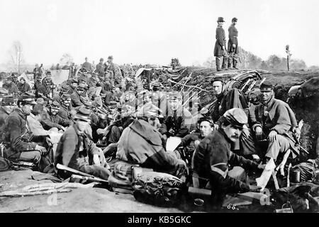 Schlacht von Fredericksburg Dezember 11-15, 1862. Union Truppen warten neben den Rappahannock River, bevor sie in Aktion. Stockfoto