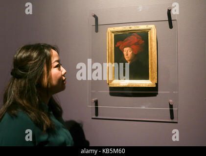 London, Großbritannien. 28 Sep, 2017. Van Eyck Porträt eines Mannes (Selbstporträt). Drücken Sie die Taste Vorschau des fünfzehnten Jahrhunderts flämischen Künstler: Jan Van Eyck, deren "Das Arnolfini Portrait" eine neue Welle der Künstler namens Pre-Rafaelites Credit: Amer ghazzal/Alamy Live News inspiriert Stockfoto