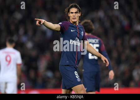 Paris, Frankreich. September 2017. Edinson Cavani (Paris Saint-Germain). GES./ Fussball/ Champions League: Paris Saint-Germain - FC Bayern München, 27.09.2017 Fußball: Champions League: Paris Saint-Germain vs FC Bayern München, Paris, 27. September 2017   Nutzung weltweit Quelle: dpa/Alamy Live News Stockfoto