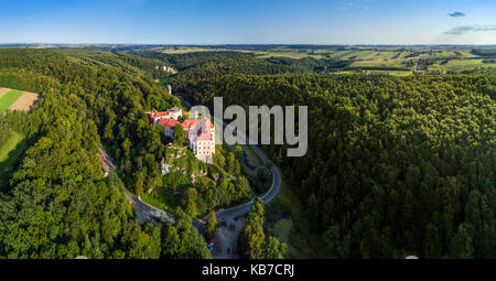 Riesige Pieskowa Skala Schloss in Soluszowa, Polen Stockfoto