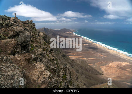 Blick vom Berg Pico de la Zarza in sterben Strände von Cofete und Barlovento, Insel Fuerteventura, Kanarische Inseln, Spanien | Blick vom Berg Pico de Stockfoto