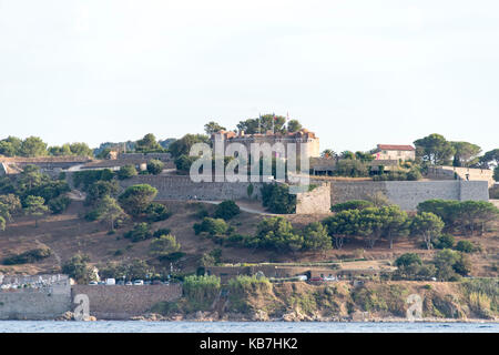 Die Zitadelle von Saint Tropez aus dem Meer. Stockfoto