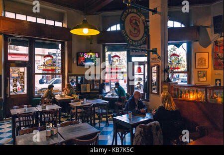 Bar 'El Hipopotamo'. San Telmo, Buenos Aires, Argentinien Stockfoto