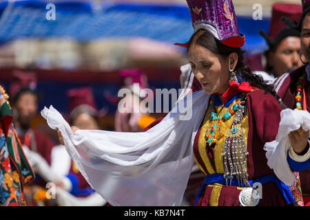 Leh, Indien - 20. September 2017: Unbekannter Künstler in ladakhi Kostüme in die Ladakh Festival am 20. September 2017, Leh, Indien. Stockfoto