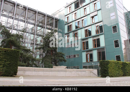 Modernes Gebäude (Jakob-Kaiser-Haus) in Berlin (Deutschland). Stockfoto