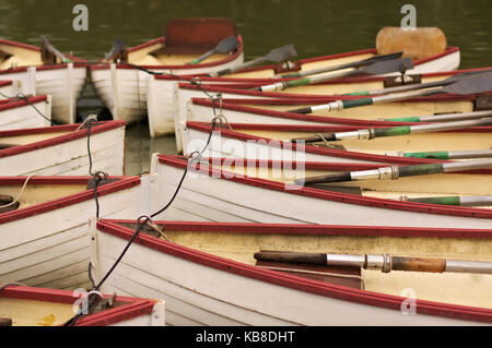 Ruderboote auf Versailles, Frankreich Stockfoto