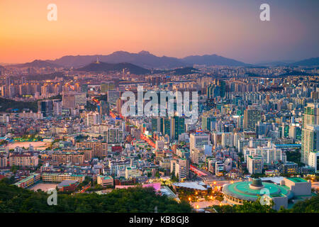 Seoul. stadtbild Bild von Seoul downtown im Sommer Sonnenuntergang. Stockfoto